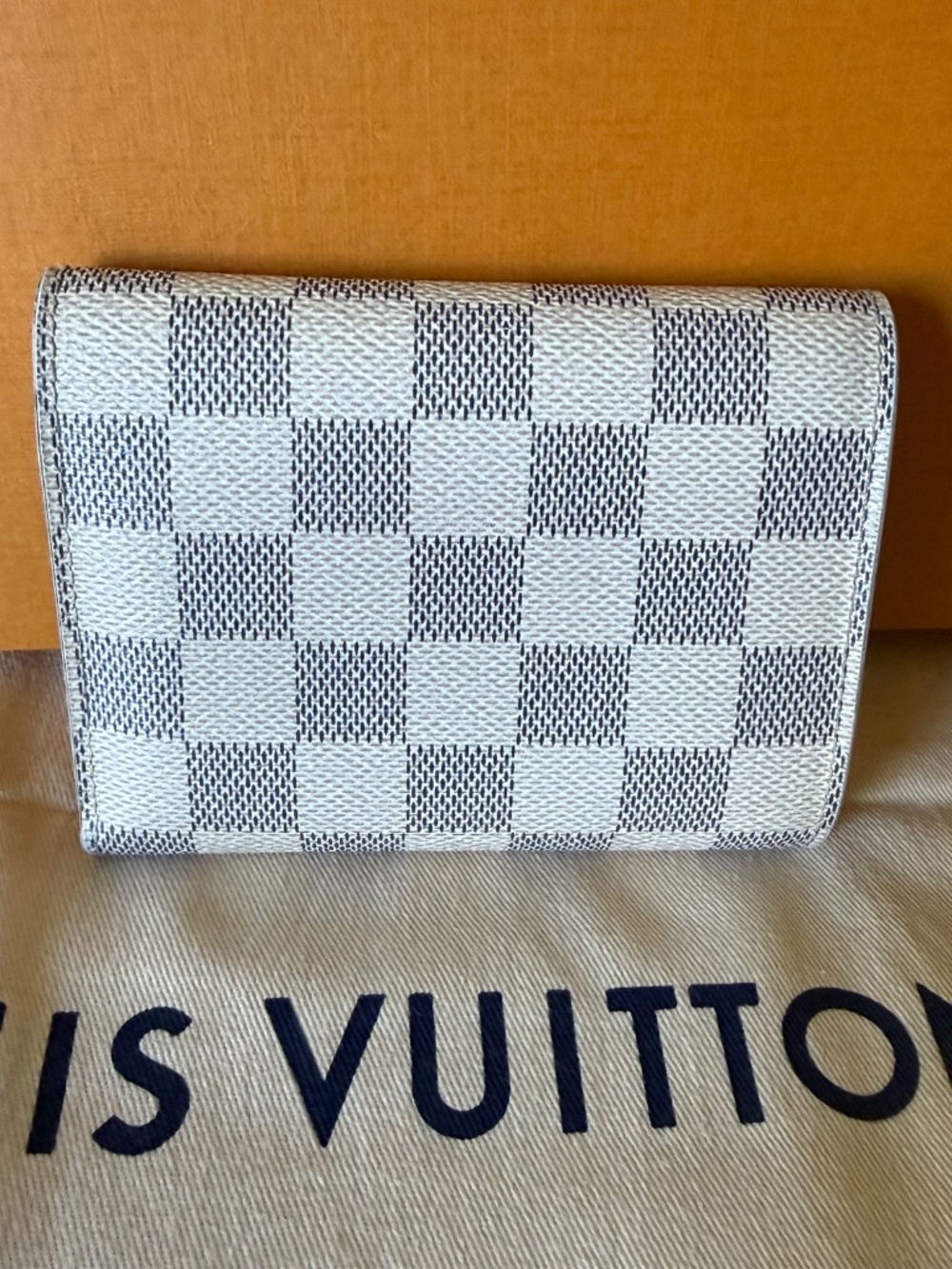 Louis Vuitton Victorine Wallet Damier Azur - Picture 8 of 17
